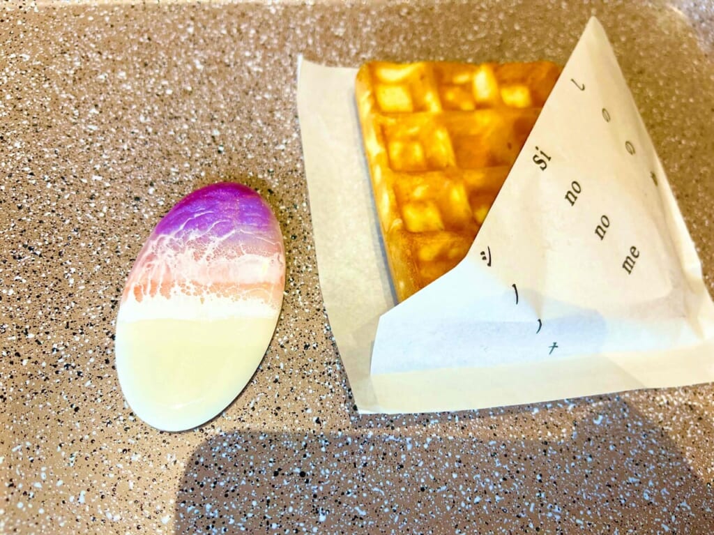 【蒲郡市】大人気の足湯カフェ!西浦温泉の「銀波荘」の「温泉喫茶 si no no me(しののめ)」最高すぎる絶景の大浴場を改装した癒しの空間 ...